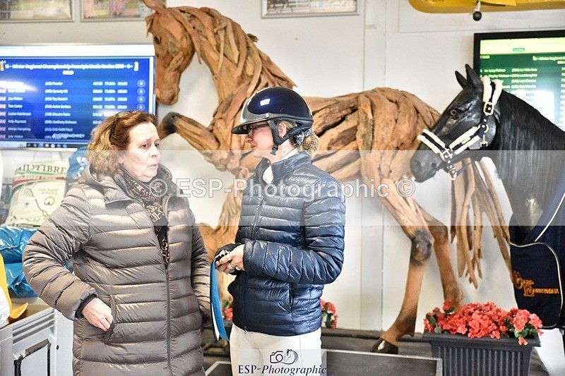 250215-153552-04460 - Medium Gold Presentations