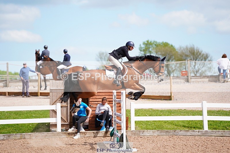 240525A-142240-06568 - Cls 18 National 1.40m