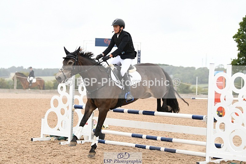 250807-112004-00596 - 90cm Round 1