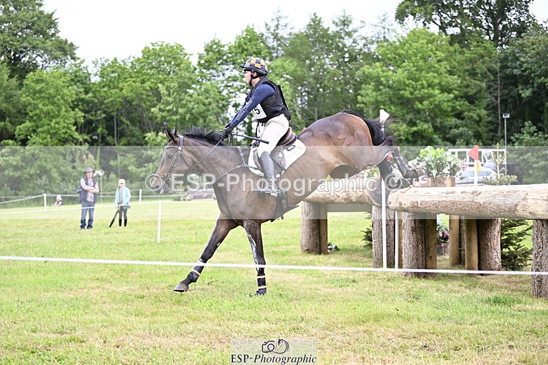 250524A-165254-14627 - C-275-Kat.Raybould-ROYAL.CATCH