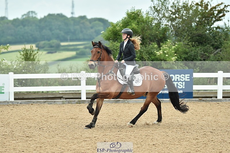 230611A-102940-04657 - Cls 32 85cm Amateur Qualifier