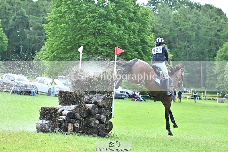 240526-113743-20614 - 425-HUMBLE_GLORY-Sophia_Hill