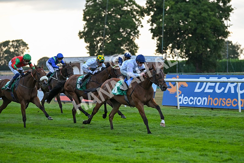 150825-Race 4-Fire Flame-2814 - Race 4