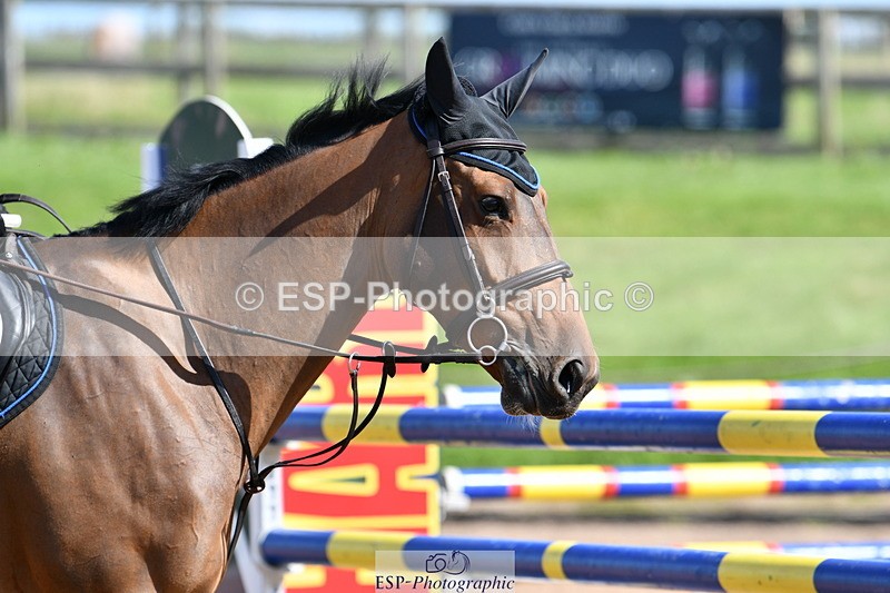 240914A-132003-07233 - Cls 15-S Snr Foxhunter