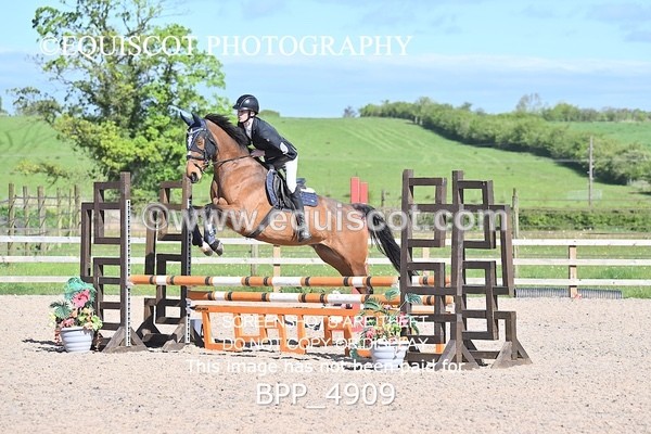 BPP_4909 - CLASS 33 MON Scottish Spring Final 85cm