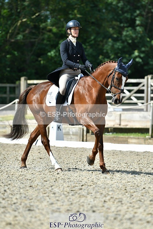 230525-101719-03858 - 410-CHILLIS_GEM-Sarah_Gairdner-DR