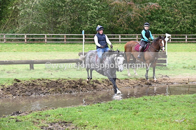 WJ6_5612 - Time at Photographer 12:31 to 12:40