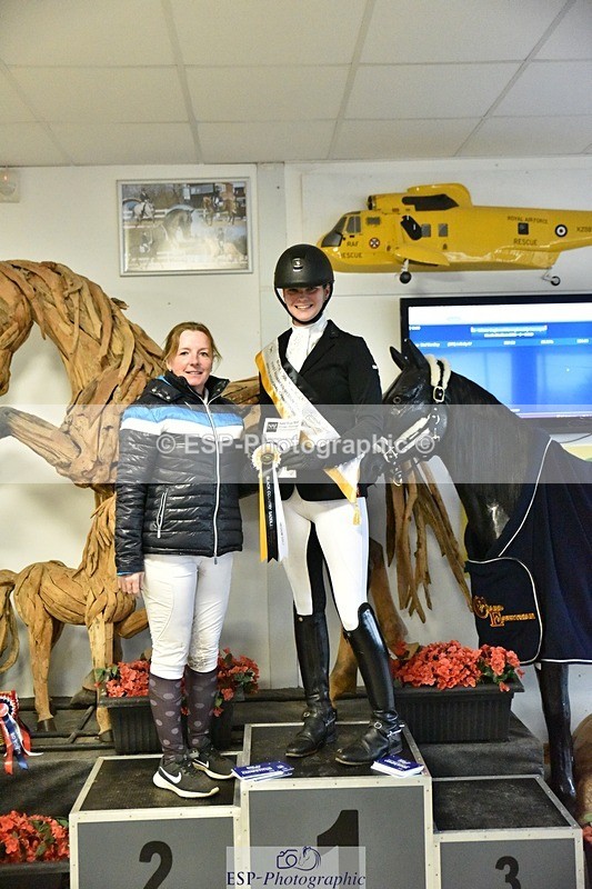 250214-153924-02633 - Advanced Medium Gold Presentations