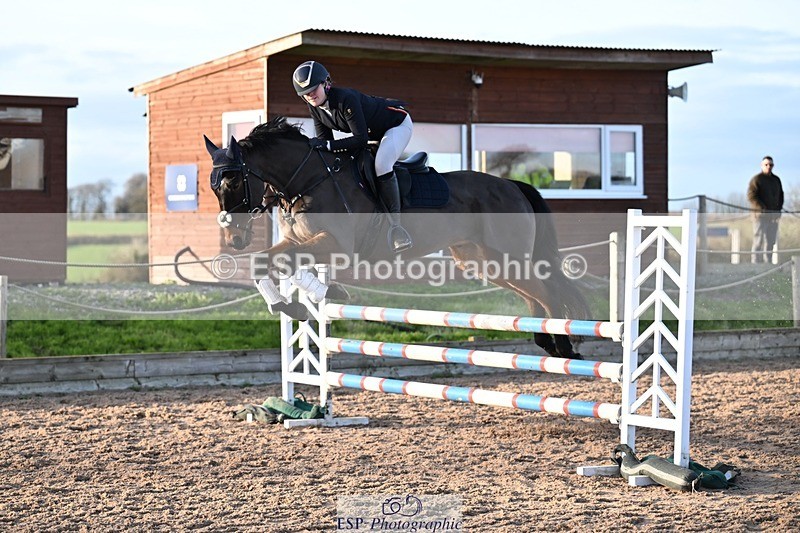 251130-143256-02207 - Cls 27, 28 & 29 1m & 1.10m Club & Schools