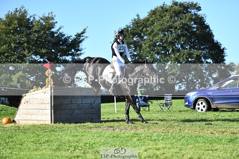 231022-105037-25693 - 236-FAIRLIGHT.ALLEGRA-Jonny.Lee-XC