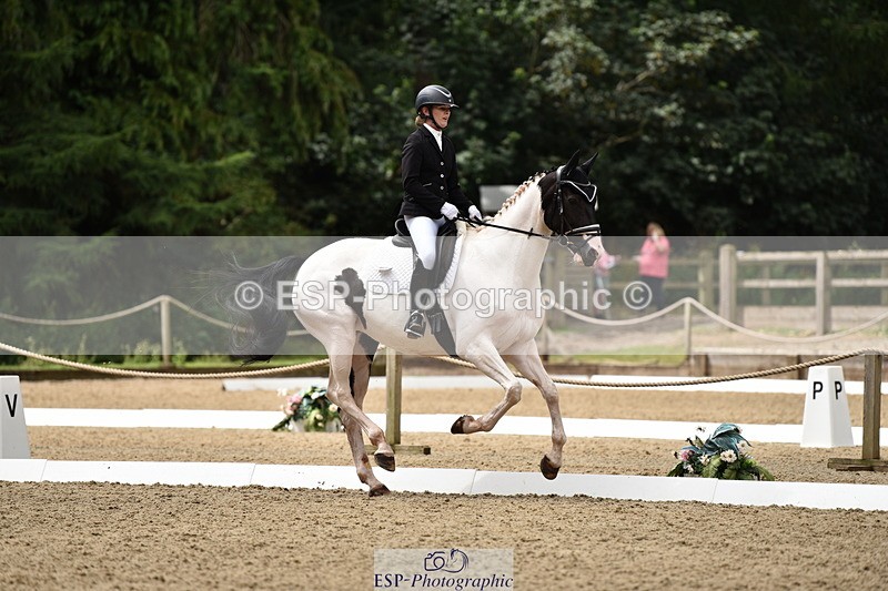 140110A-012216-10899 - 002-Michelle.Wallis-Alvescot.Winning.Mood