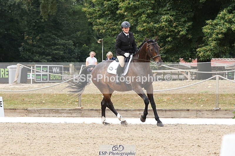 250718A-120616-01042 - 084-Charlotte.Wrey-MGH.Royale