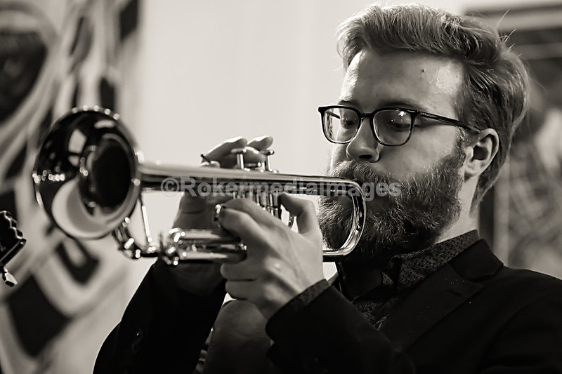  - TOM & SIMON GARDNER PLAY BROTHERS CANDOLI