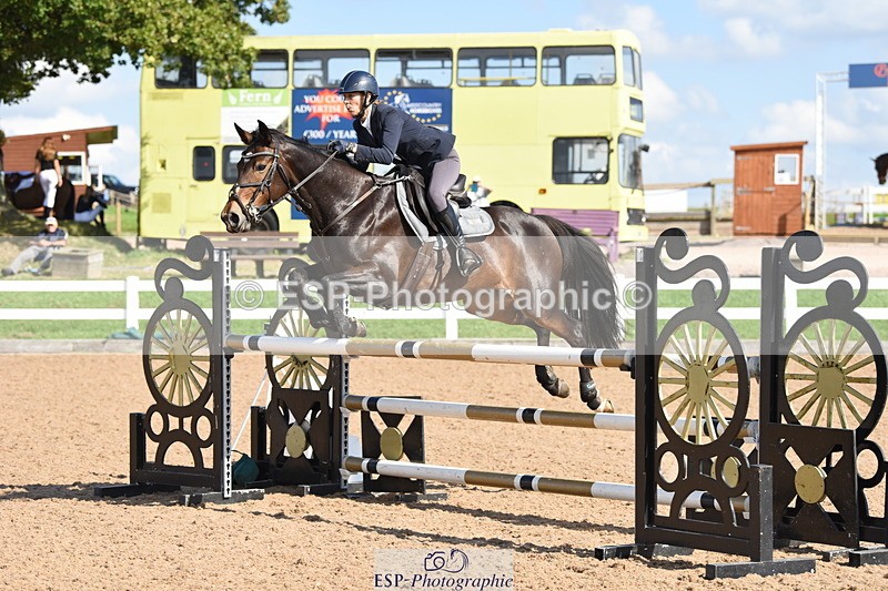 230915A-145144-00698 - Cls 12 1.05m Amateur Qualifier