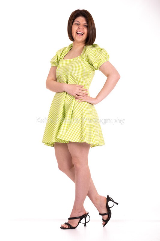 2KJS2809 - Jannie, Kristen & family. Studio