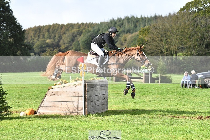 231020-120021-07279 - 059-MINNIE.MANOEUVREZ-Mark.Ford-XC