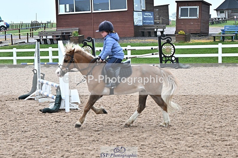 260414-150736-00023 - Cls 1+2 Clear Round 40cm and 50cm