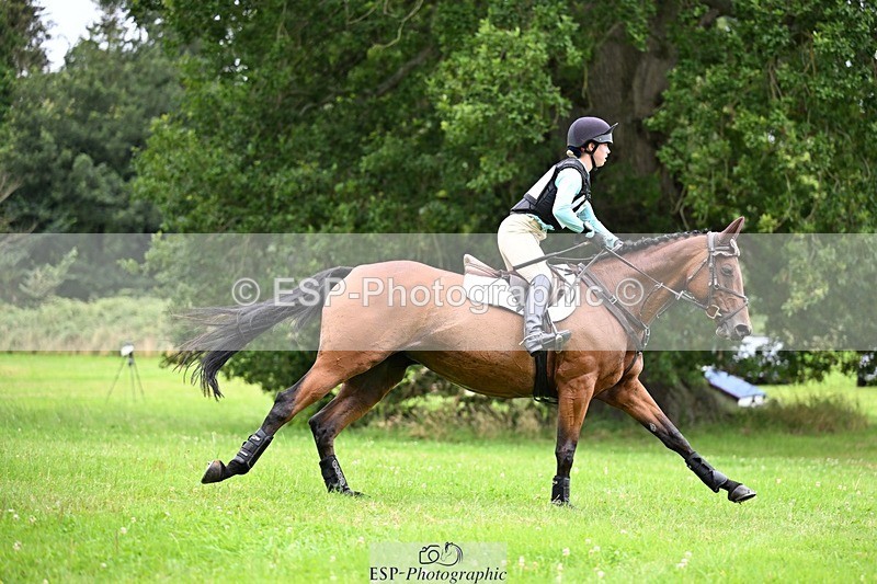 240803-125107-04166 - 119-Izzy_Baines-RIGHT_ON_QUE