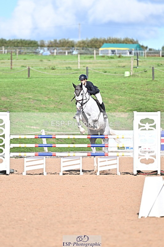 260923B-155216-01072 - Cls 06 Snr Fox & 1.20m Open