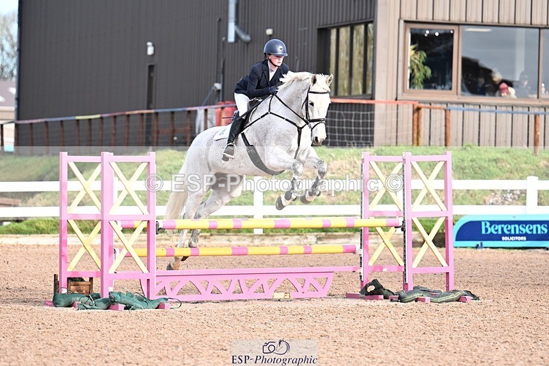 260128-104825-00163 - Clear Round & Brit Nov 90cm