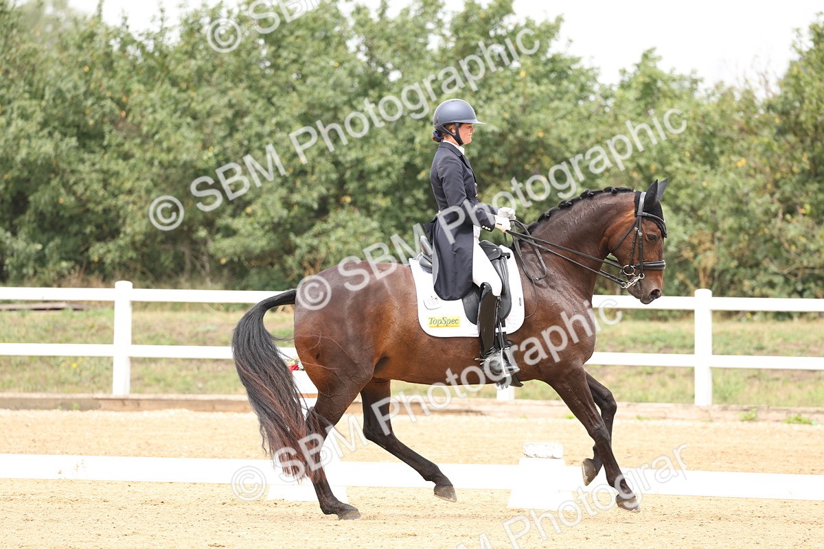 SBM_007017 - Class 9 - FEI INT I - 13.37-14.33