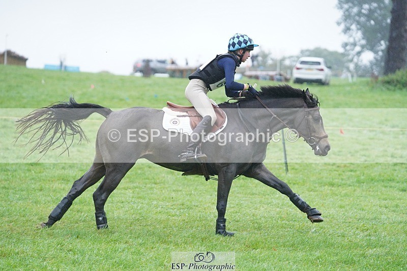 231021-102644-13786 - 629-DP.UK.DUN.SURPRISE-Isla.Kitson-SC+XC