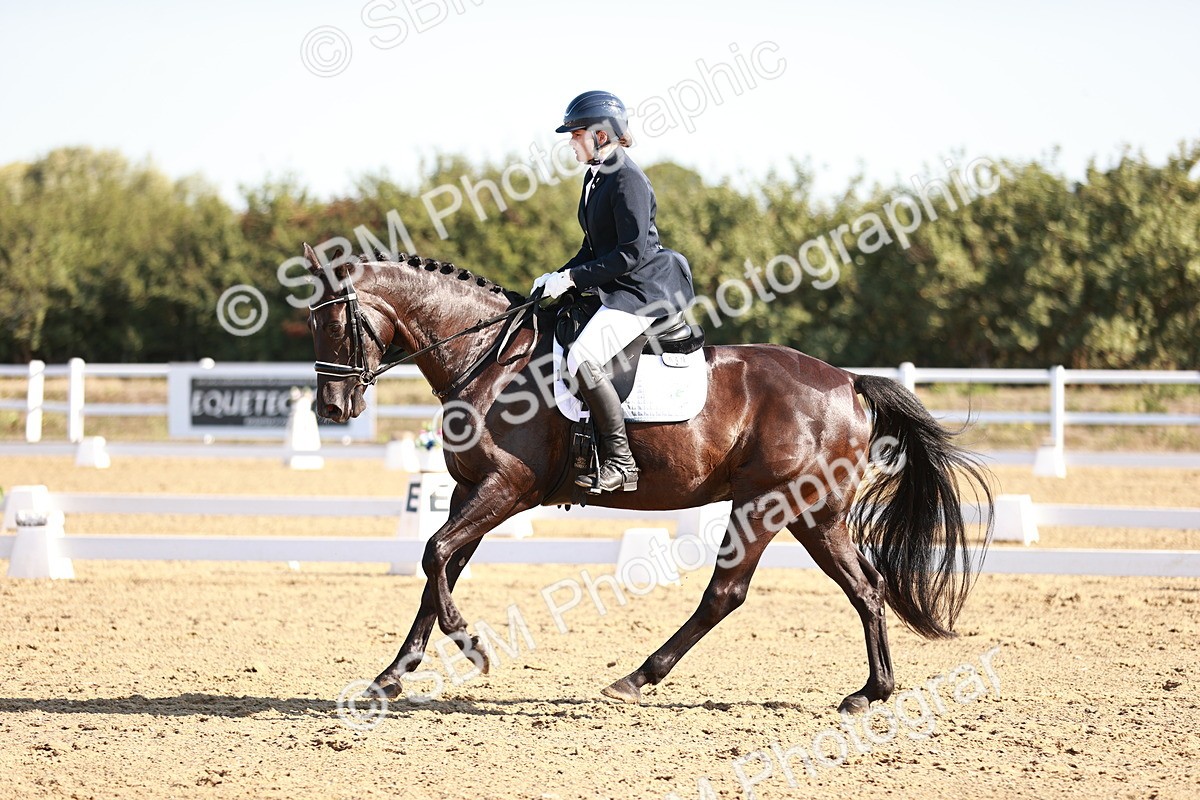 SBM_004295 - Class 12 - Novice 5 - 9.07-10.10