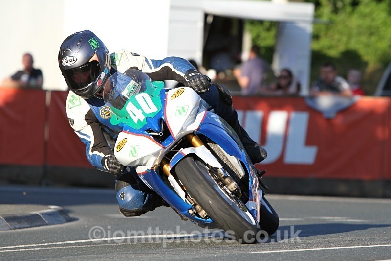  - Saturday Practice Newcomers/Supertwins
