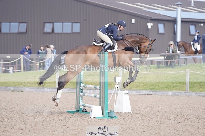 240831A-103450-00292 - 010-Sarah.Marsh-PEMBROKE.SURE.THING