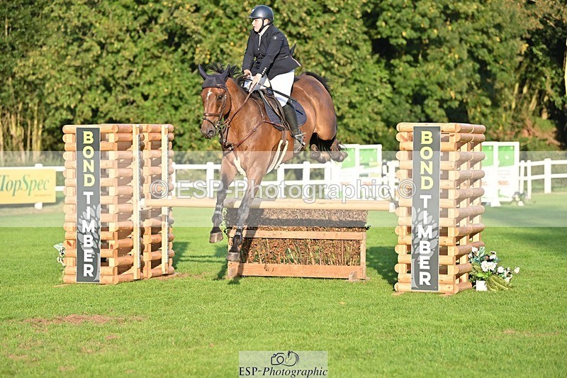 230909-181750-08046 - Cls 14 Snr 1m Derby