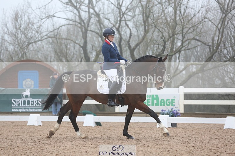 240217A-111251-01729 - 207-Charlotte.Dicker-Time.to.Fly.II