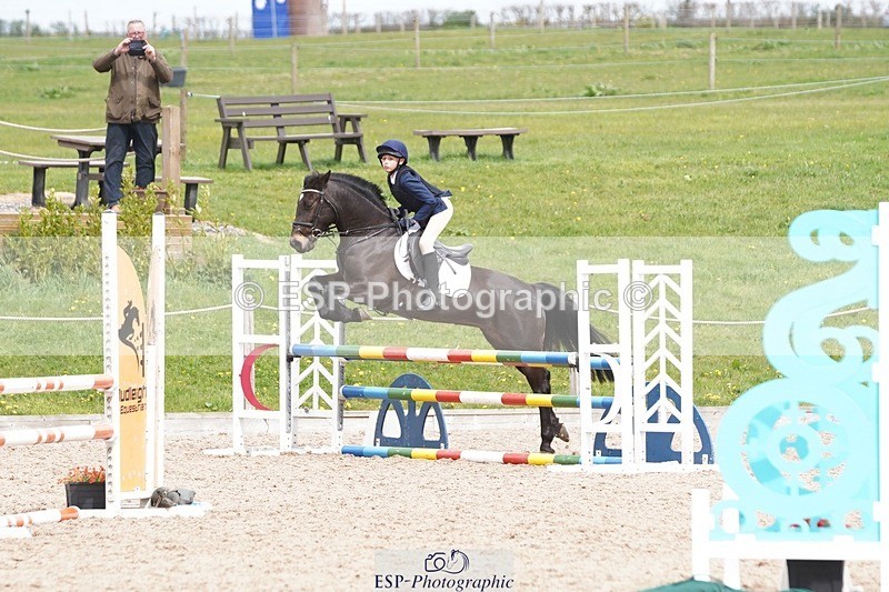 250414-135016-01013 - 90cm Round 2