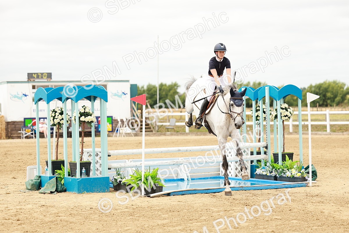 SBM_017475 - Class 21 - Senior Newcomers Championship 2d Rd