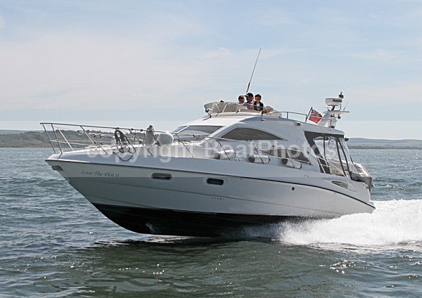 110603 LOST THE PLOT IMG_1131 - Flybridge Cruisers