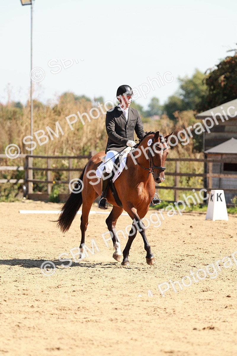 SBM_011043 - Class 6 - Novice 1