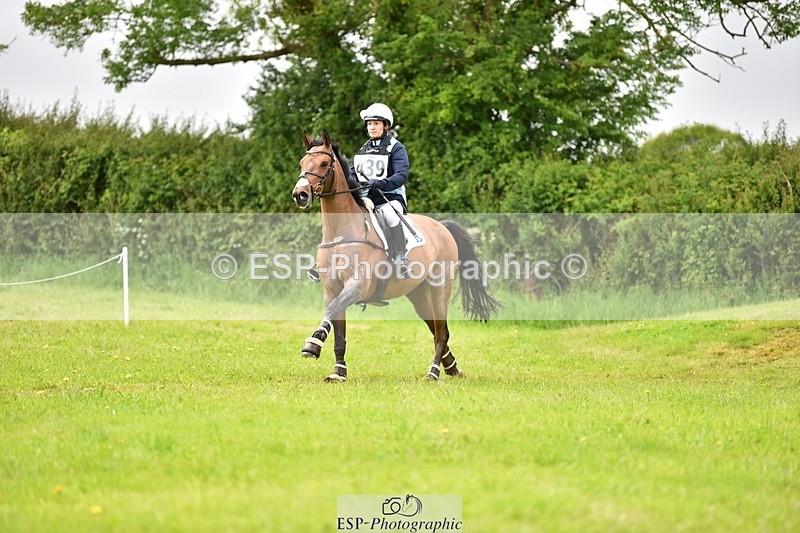 240526-132618-22570 - 439-HILDARE_EASTON_D'ECLIPSE-Danielle_Mccormack