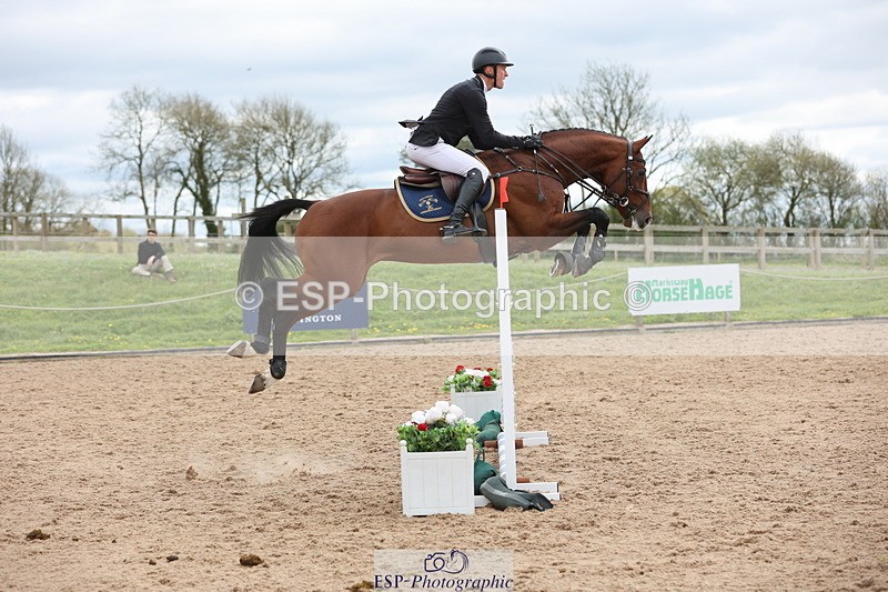 240419A-122425-07212 - Cls 6, 2 Star Medium Tour 1.35m