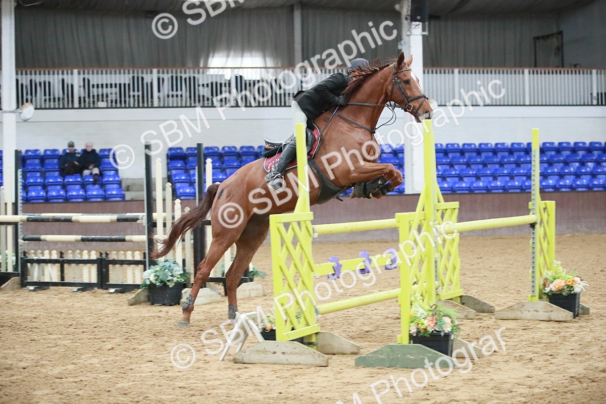 SBM_001116 - Class 4 - Senior Newcomers - 1.10m Open