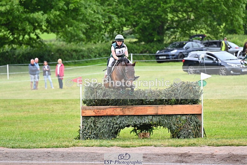 250524A-095201-08815 - A-011-Milly.Assheton-ILEXA