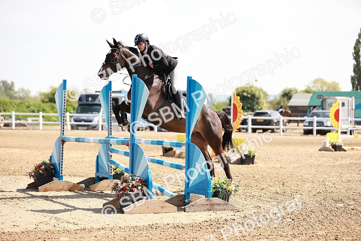  - Class 23 - Senior 1.05m