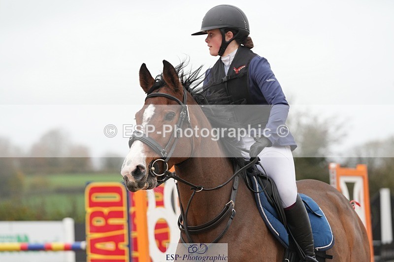 251109-104355-03447 - Cls 19 Snr 1.05m Open