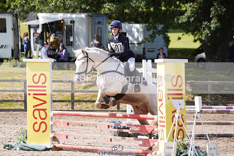 240824X-133538-27808 - 80cm Round 1 13.00 to 14.00