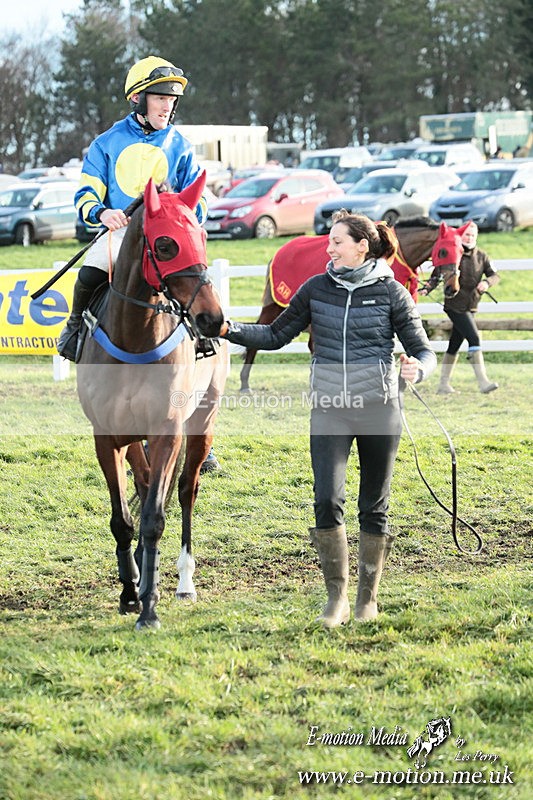 PtP 141225  1989 - New Forest Hounds PtP Larkhill 14/12/25