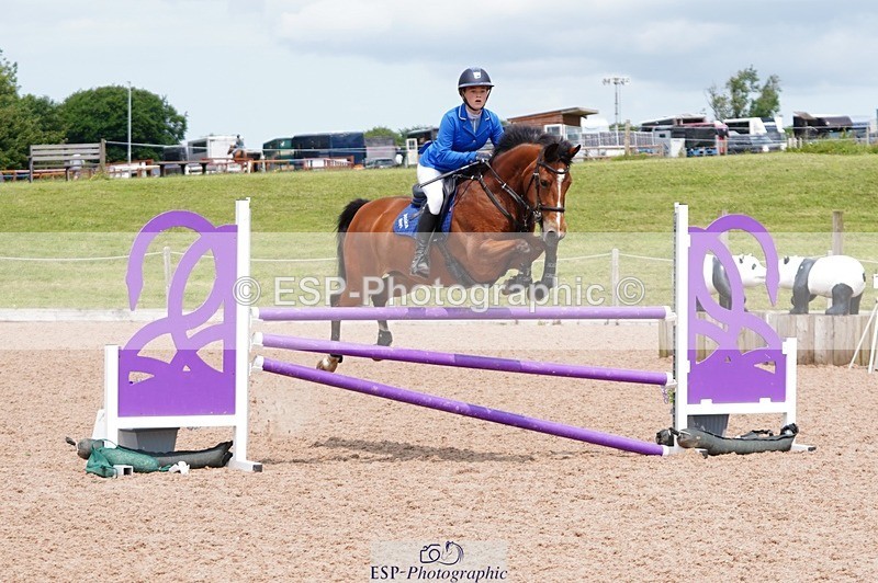 250608-130338-02803 - Cls 9 Pony Newcomers and 1m
