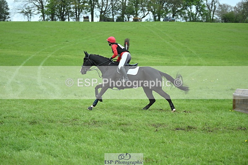 250419-162159-13250 - 673-Sarah.Whitehead-SHAKE.HIM.UP