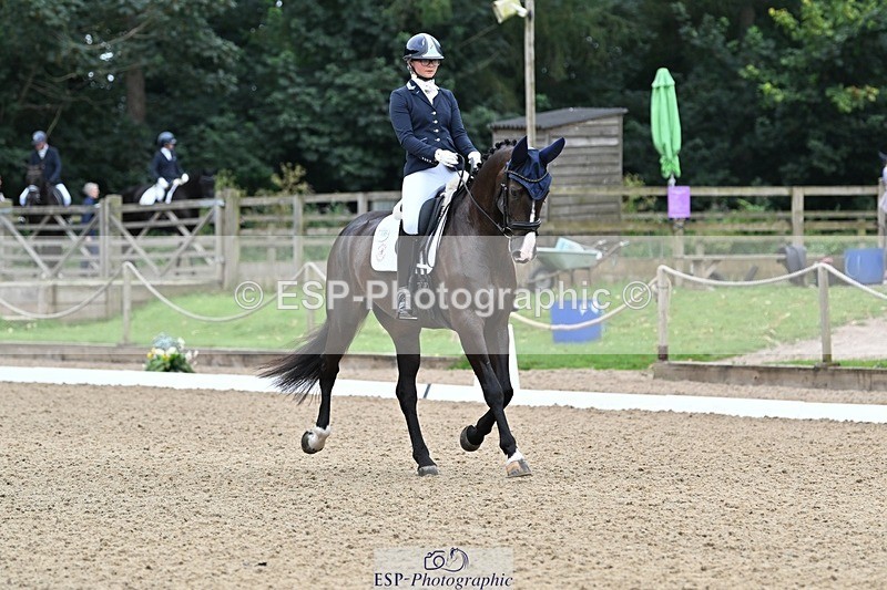 240810-101739-02627 - 195-Isobel.Goodwin-Milano.van.hof.olympia