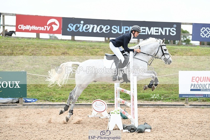 250807-111517-00538 - 90cm Round 1