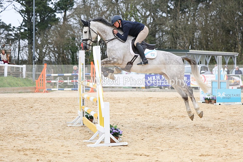 3E7A7640 - Class 8: Senior Newcomers/1.10m open