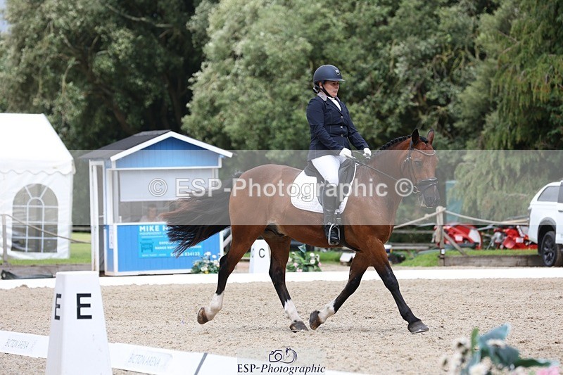 230812-142604-04413 - Cls 5 Novice Bronze 13.40 to 14.45 break