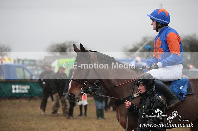 PtP 260125 1004 - Cocklebarrow Point-to-Point racing with the Heythrop Hunt 26/01/25